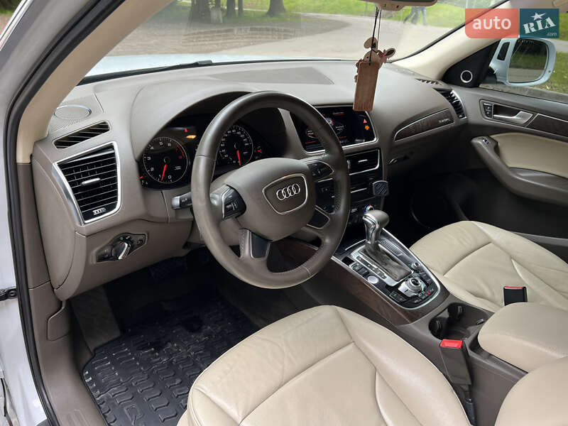 Внедорожник / Кроссовер Audi Q5 2014 в Львове