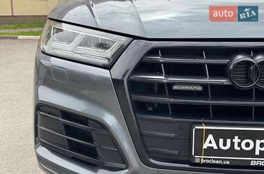 Внедорожник / Кроссовер Audi Q5 2020 в 