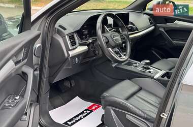 Внедорожник / Кроссовер Audi Q5 2020 в 
