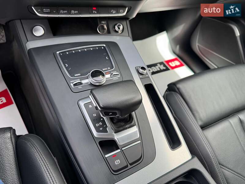 Внедорожник / Кроссовер Audi Q5 2020 в Запорожье