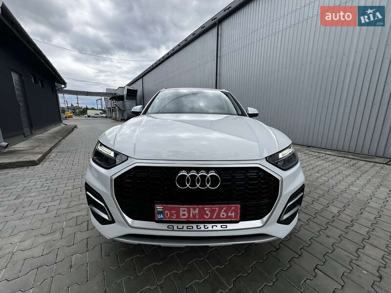 Позашляховик / Кросовер Audi Q5 2021 в Стрию