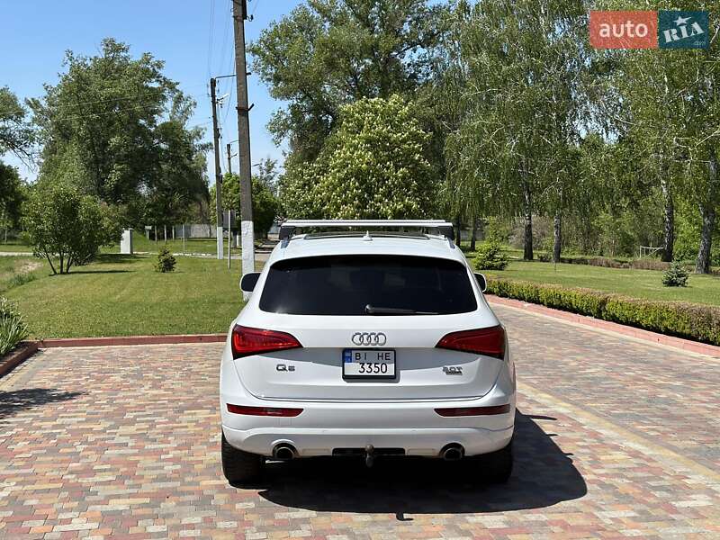 Внедорожник / Кроссовер Audi Q5 2015 в Миргороде