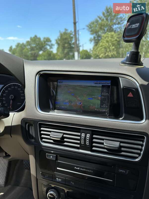 Внедорожник / Кроссовер Audi Q5 2015 в Миргороде