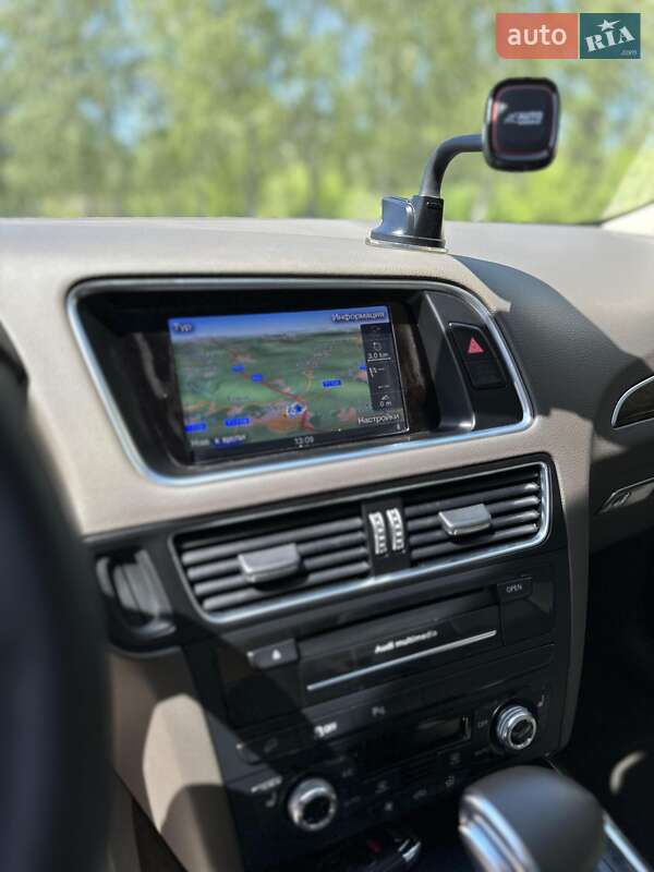 Внедорожник / Кроссовер Audi Q5 2015 в Миргороде
