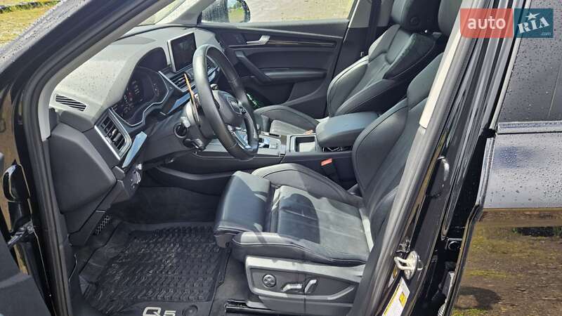 Внедорожник / Кроссовер Audi Q5 2017 в Львове