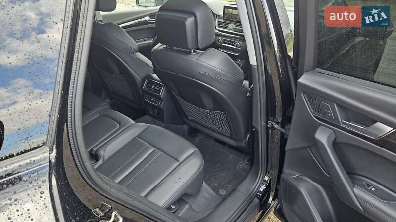Внедорожник / Кроссовер Audi Q5 2017 в Львове