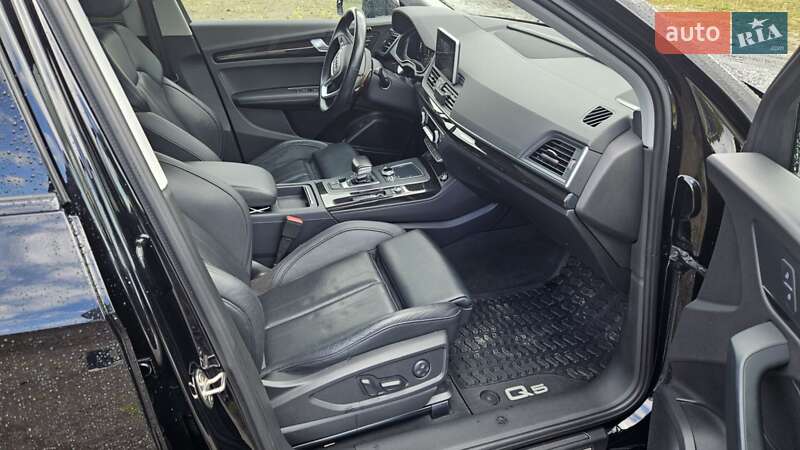 Внедорожник / Кроссовер Audi Q5 2017 в Львове