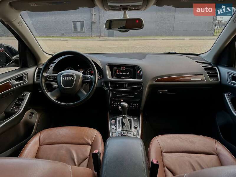 Внедорожник / Кроссовер Audi Q5 2011 в Львове