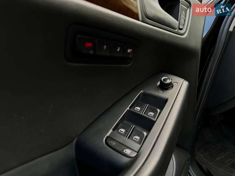 Внедорожник / Кроссовер Audi Q5 2011 в Львове