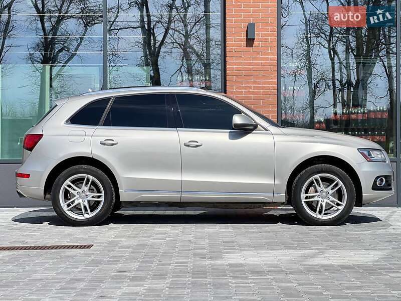 Позашляховик / Кросовер Audi Q5 2013 в Києві