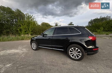 Позашляховик / Кросовер Audi Q5 2012 в 
