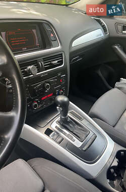 Внедорожник / Кроссовер Audi Q5 2010 в 