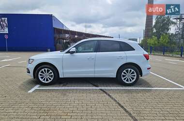 Позашляховик / Кросовер Audi Q5 2014 в 