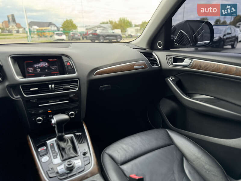 Внедорожник / Кроссовер Audi Q5 2013 в Луцке