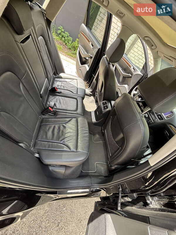 Внедорожник / Кроссовер Audi Q5 2010 в Кропивницком