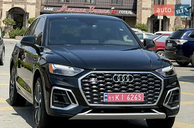 Внедорожник / Кроссовер Audi Q5 2022 в 