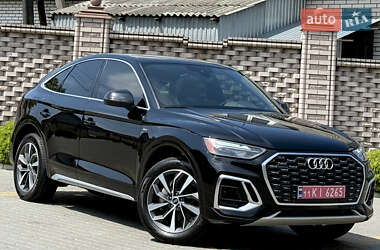 Внедорожник / Кроссовер Audi Q5 2022 в 