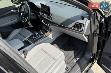 Внедорожник / Кроссовер Audi Q5 2022 в 