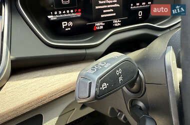Внедорожник / Кроссовер Audi Q5 2022 в 