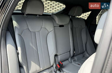 Внедорожник / Кроссовер Audi Q5 2022 в 