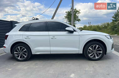 Внедорожник / Кроссовер Audi Q5 2022 в 