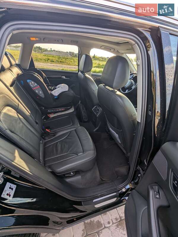 Внедорожник / Кроссовер Audi Q5 2012 в Городке