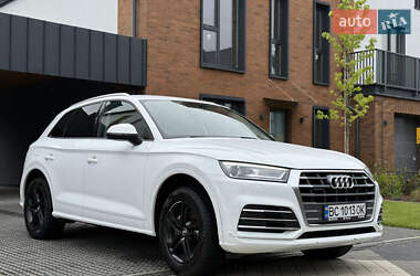 Позашляховик / Кросовер Audi Q5 2018 в Львові