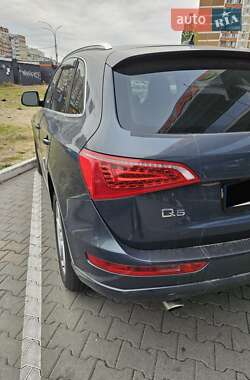 Внедорожник / Кроссовер Audi Q5 2010 в 