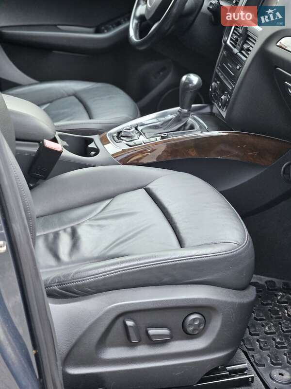 Внедорожник / Кроссовер Audi Q5 2010 в Киеве