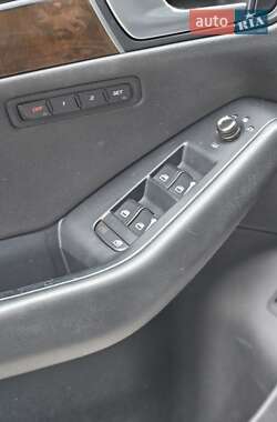 Внедорожник / Кроссовер Audi Q5 2010 в 