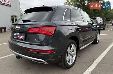 Внедорожник / Кроссовер Audi Q5 2018 в 