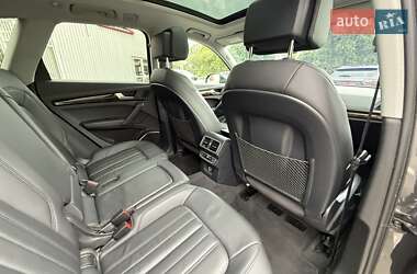 Внедорожник / Кроссовер Audi Q5 2018 в 