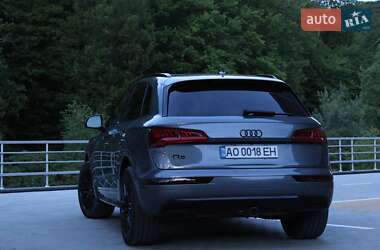 Внедорожник / Кроссовер Audi Q5 2018 в 