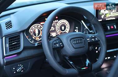 Внедорожник / Кроссовер Audi Q5 2018 в 