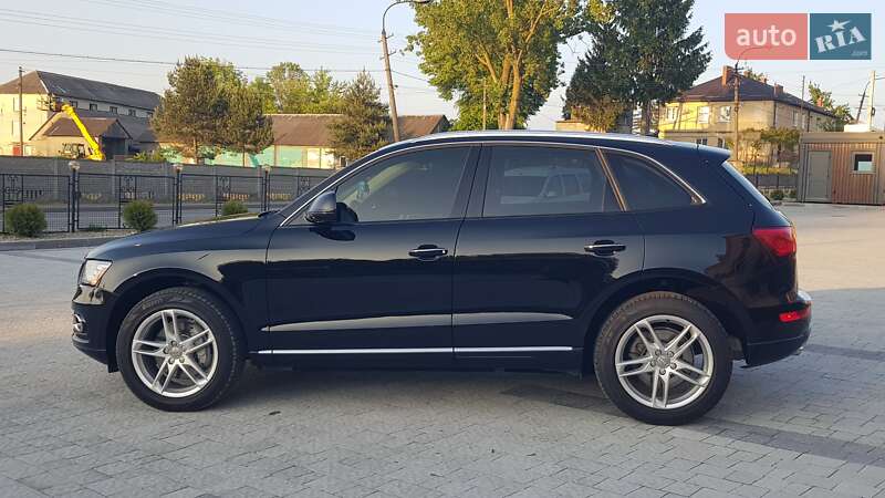 Внедорожник / Кроссовер Audi Q5 2015 в Городке