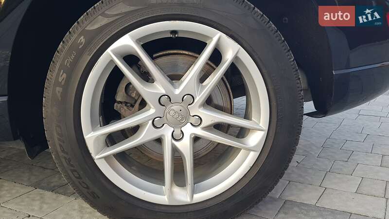 Внедорожник / Кроссовер Audi Q5 2015 в Городке