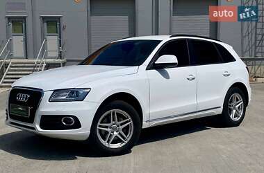 Позашляховик / Кросовер Audi Q5 2014 в Києві