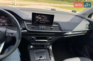 Внедорожник / Кроссовер Audi Q5 2020 в 