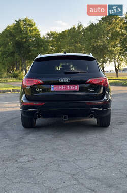 Внедорожник / Кроссовер Audi Q5 2012 в 