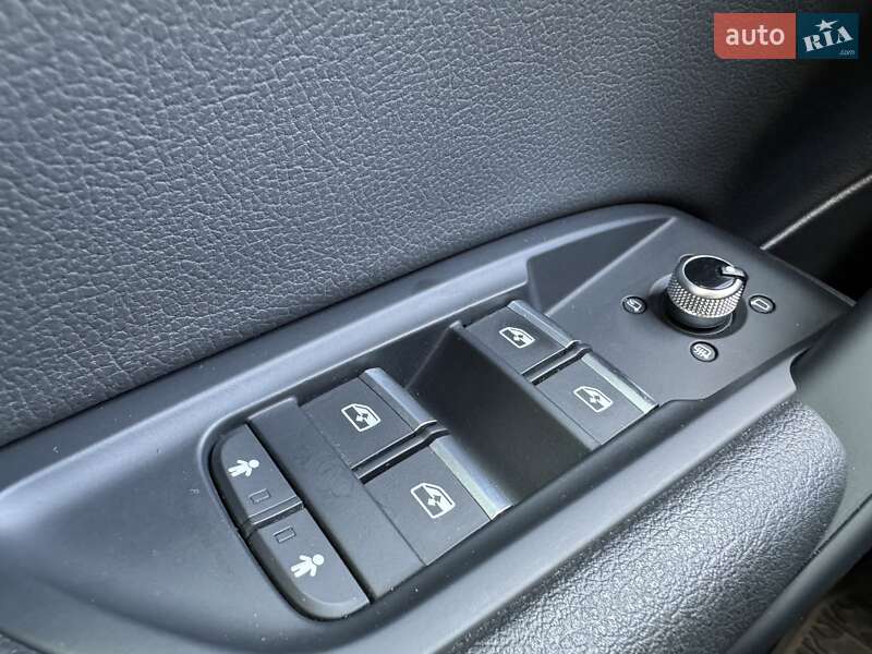 Внедорожник / Кроссовер Audi Q5 2019 в Киеве