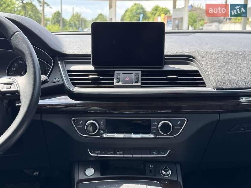 Внедорожник / Кроссовер Audi Q5 2019 в Киеве