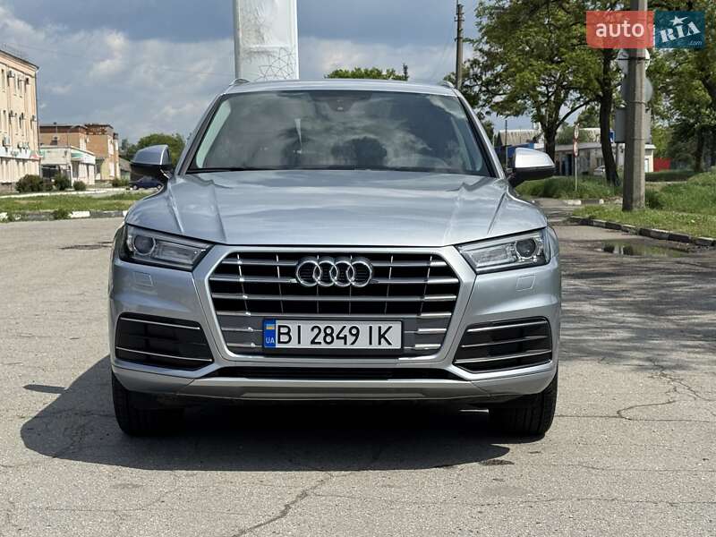 Внедорожник / Кроссовер Audi Q5 2019 в Киеве