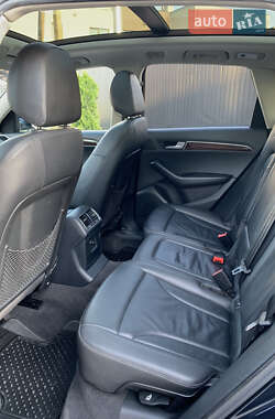 Внедорожник / Кроссовер Audi Q5 2010 в 