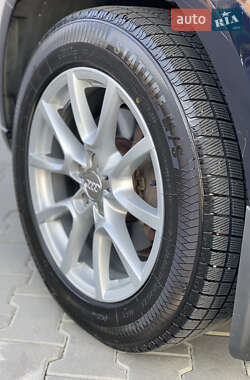 Внедорожник / Кроссовер Audi Q5 2010 в 
