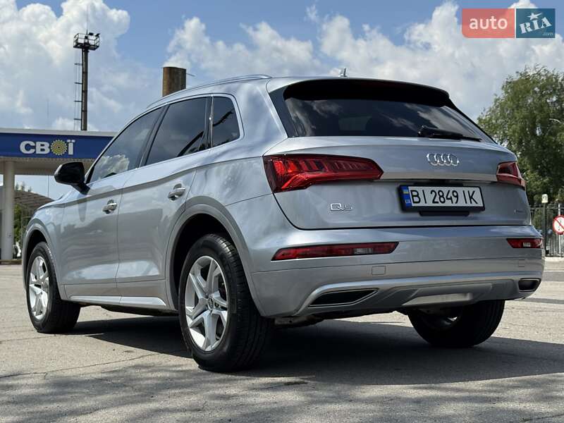 Внедорожник / Кроссовер Audi Q5 2019 в Киеве