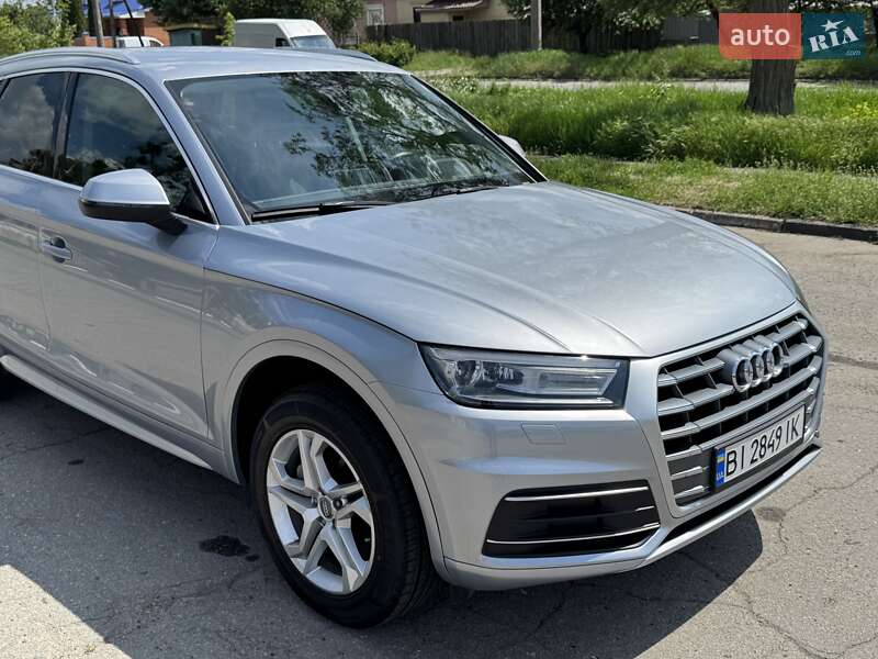 Внедорожник / Кроссовер Audi Q5 2019 в Киеве