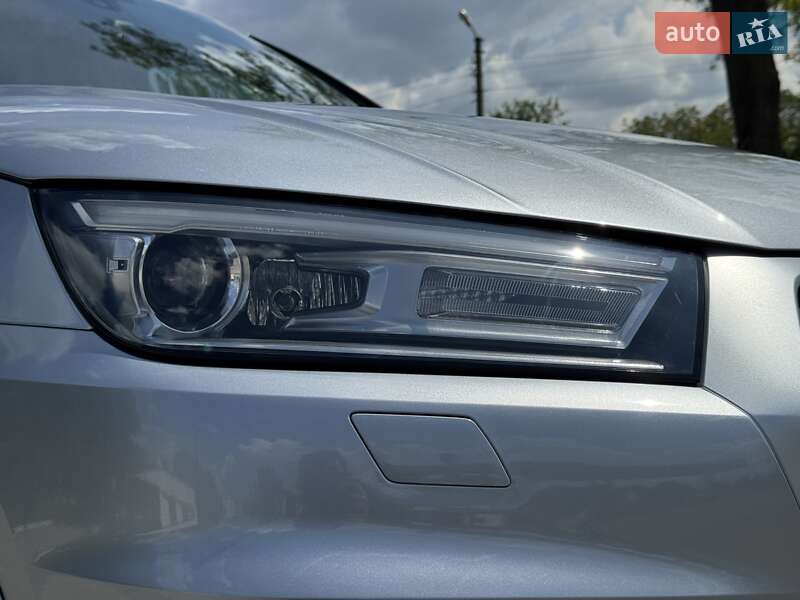 Внедорожник / Кроссовер Audi Q5 2019 в Киеве