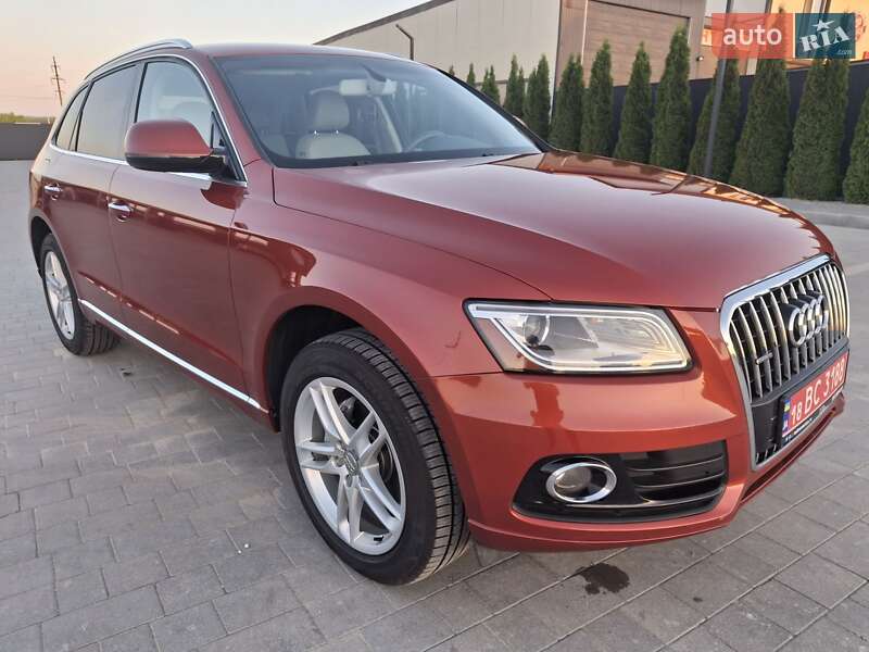 Позашляховик / Кросовер Audi Q5 2015 в 