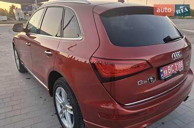 Позашляховик / Кросовер Audi Q5 2015 в 