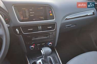 Позашляховик / Кросовер Audi Q5 2015 в 